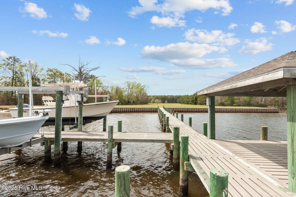 Photo of 23 Bridgewater North Dr, Bath, NC 27808 (MLS # 100502801)