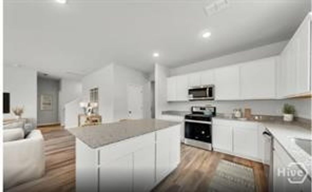 Photo of 418 Crosstown Avenue, Richmond Hill, GA 31324 (MLS # SA350296)