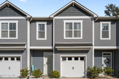 Townhouse For Sale - 11 Acacia Road<br/> Pender County, Hampstead, NC 28443