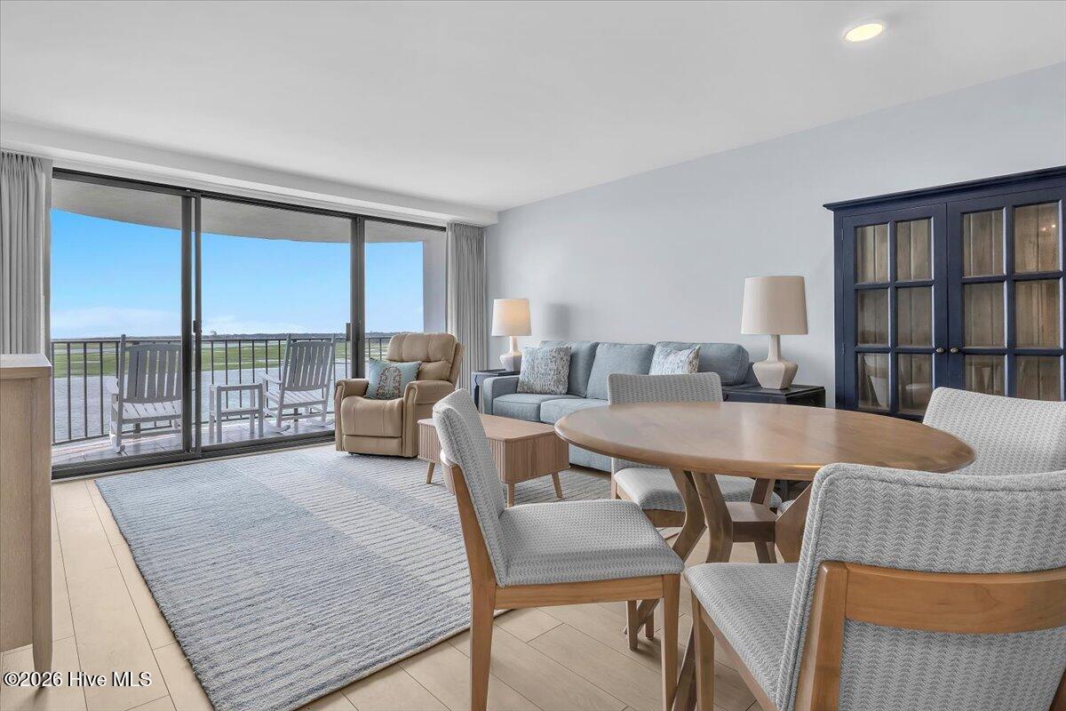 322 Causeway Drive Ste 407