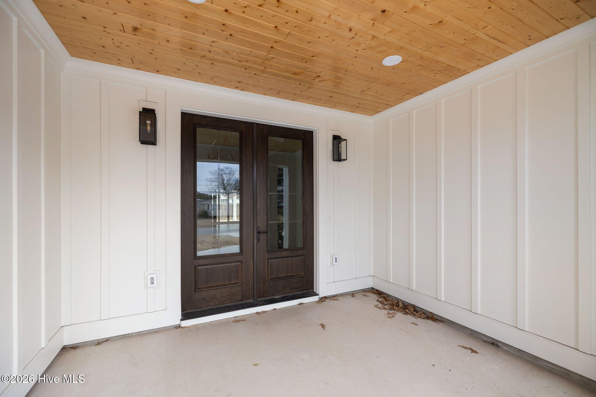 207 Club Point Drive