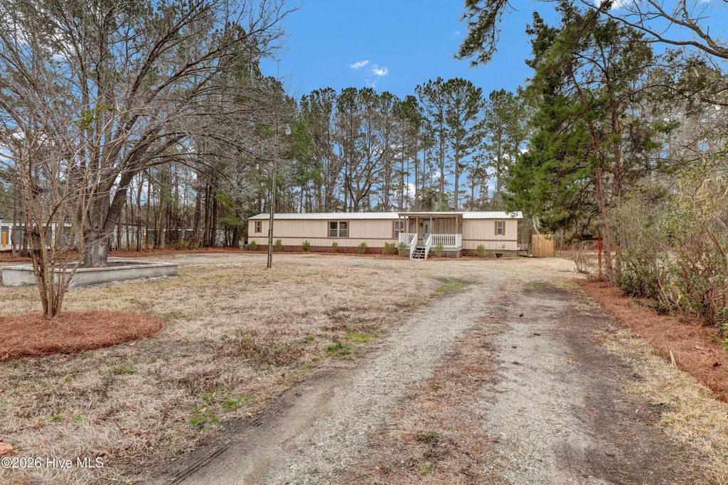 Photo of 101 Lanier Avenue, Rocky Point, NC 28457 (MLS # 100557223)