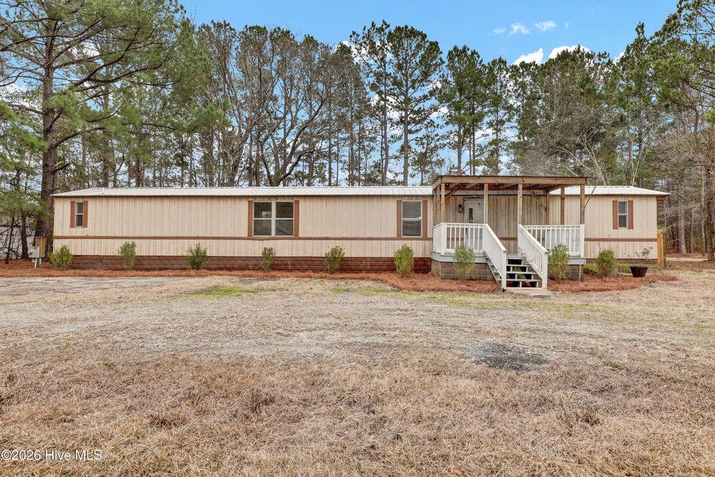 Photo of 101 Lanier Avenue, Rocky Point, NC 28457 (MLS # 100557223)