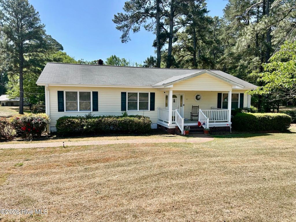 Photo of 397 Johns Road, Maxton, NC 28364 (MLS # 100572061)