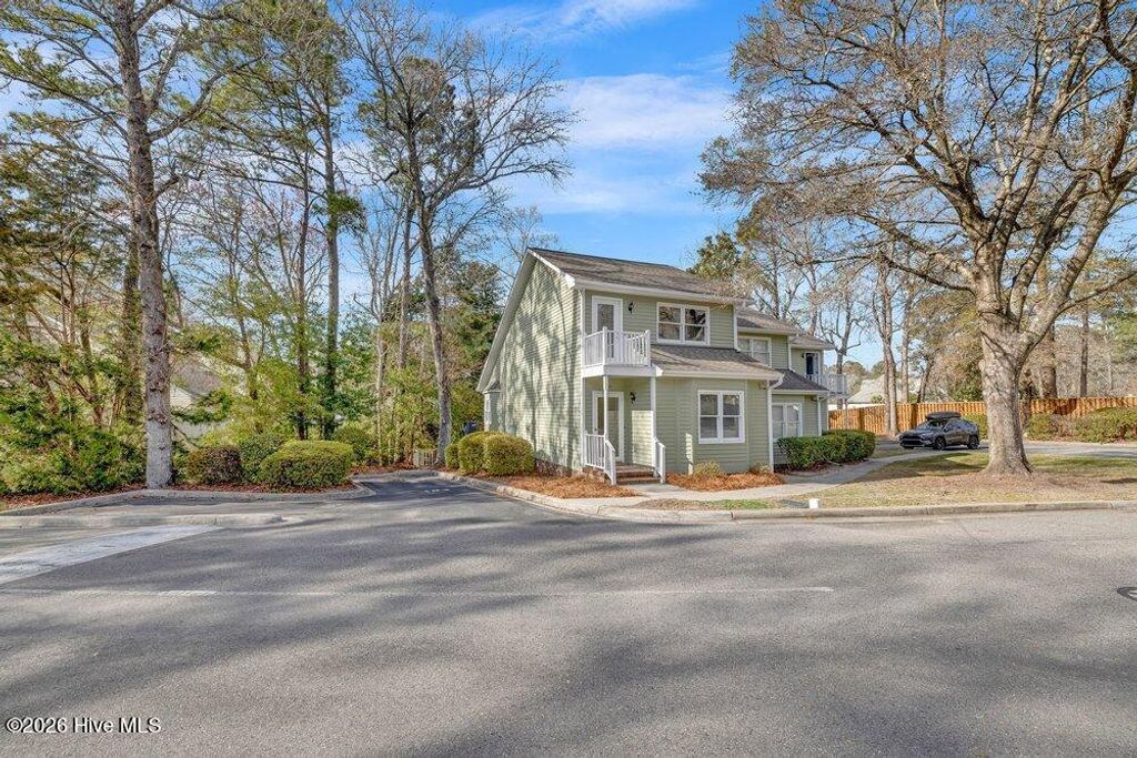 Photo of 1800 Eastwood Road #Apt 103, Wilmington, NC 28403 (MLS # 100558387)