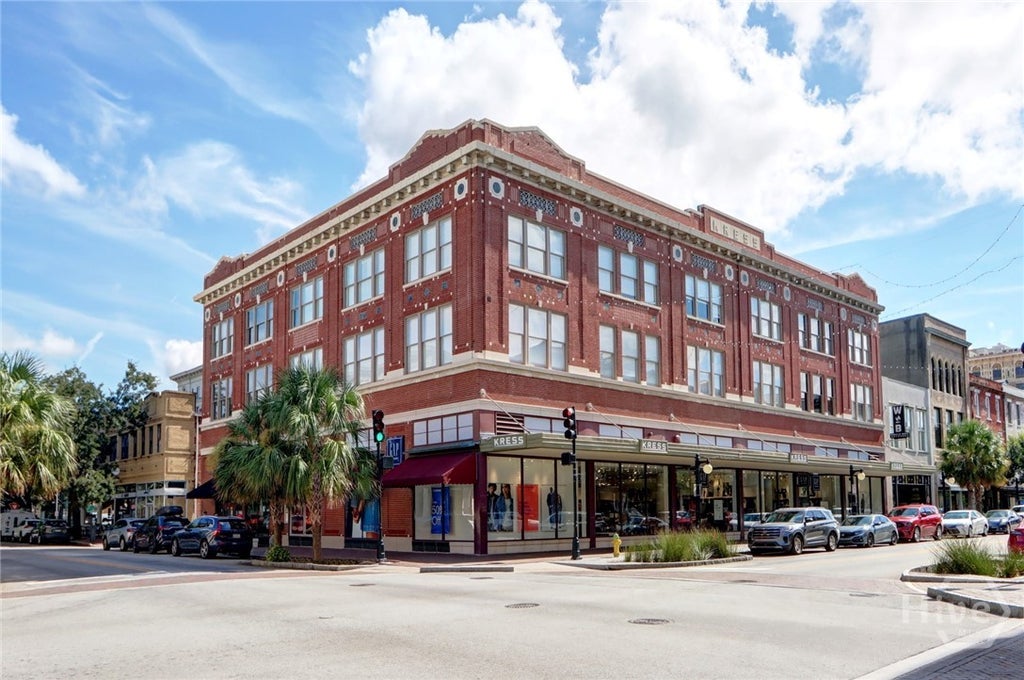 Photo of 122 W Broughton Street, Savannah, GA 31401 (MLS # SA364014)