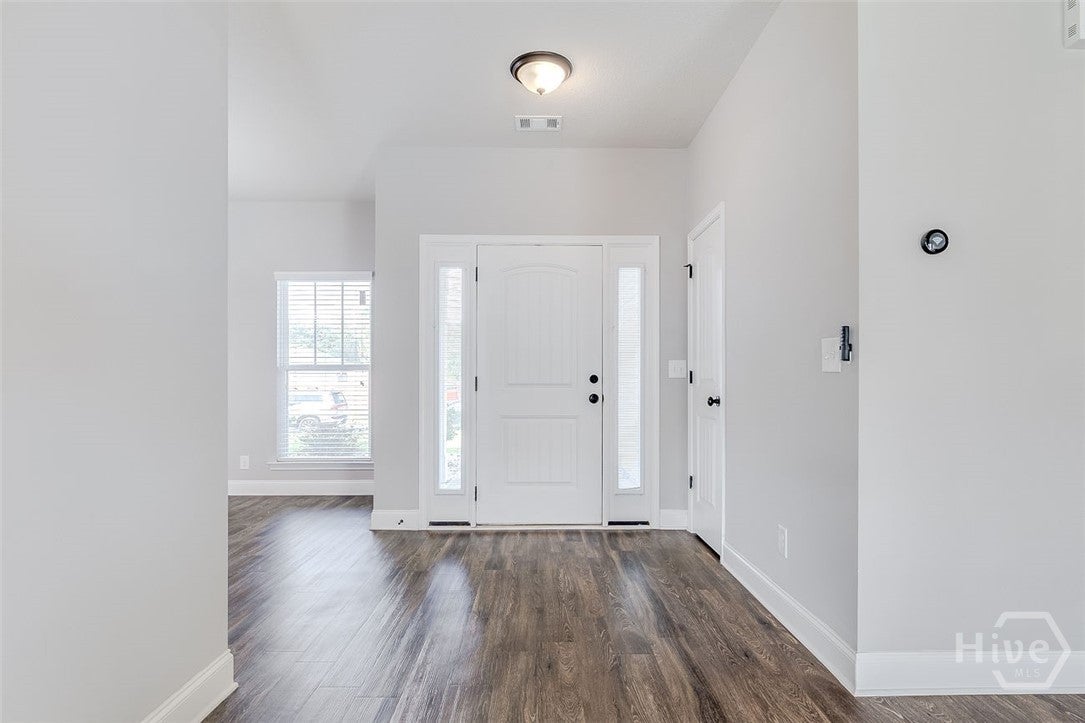 123 Thoroughbred Drive