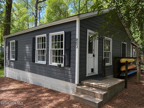 Photo of 803 Branch Street, Chapel Hill, NC 27516 (MLS # 100605128)