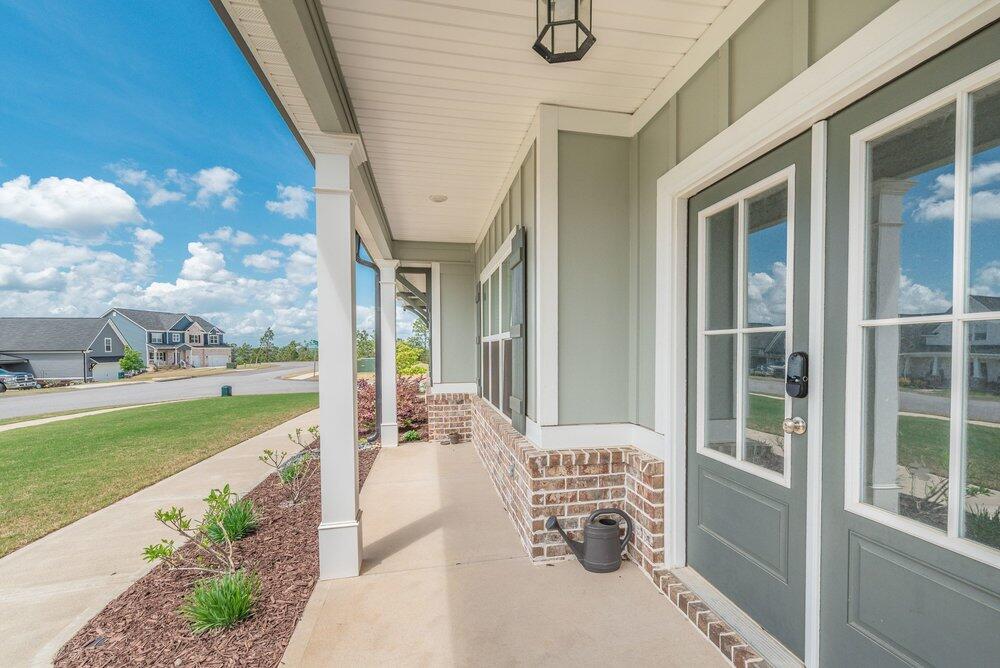 8241 Crossbow Landing