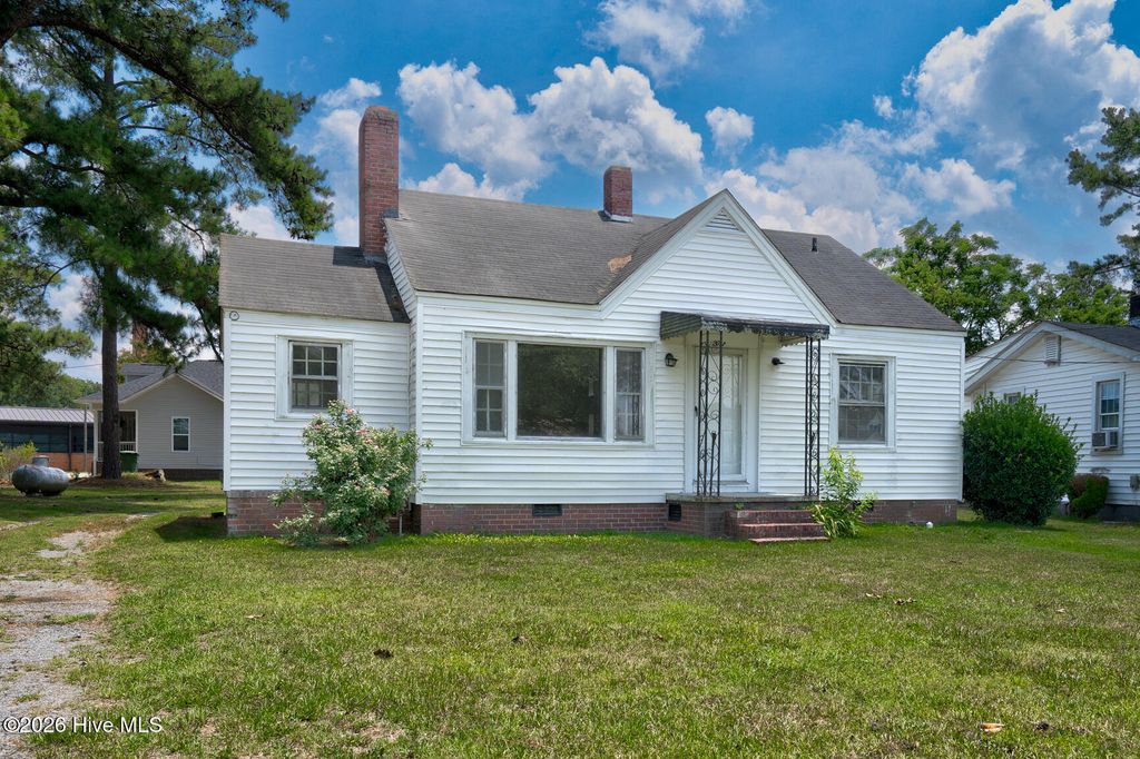 Photo of 203 S S A Gilliam Street, Pinetops, NC 27864 (MLS # 100583719)