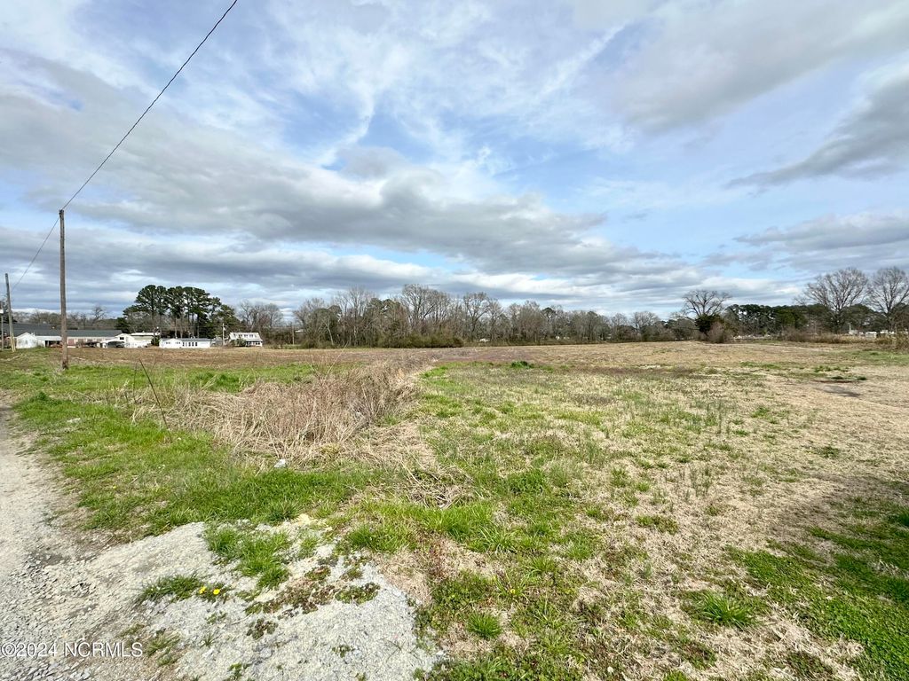 Photo of 0 Blount Street, Ayden, NC 28513 (MLS # 100430707)