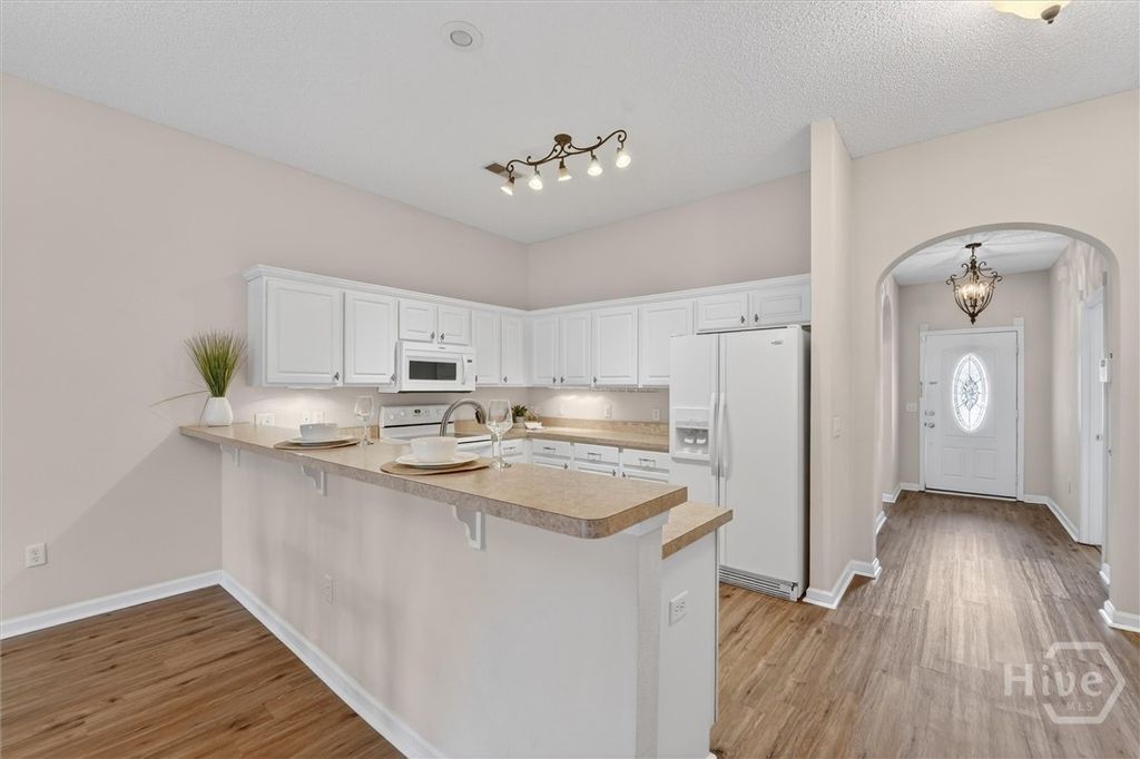 Photo of 3 Travertine Cir, Savannah, GA 31419 (MLS # SA348761)