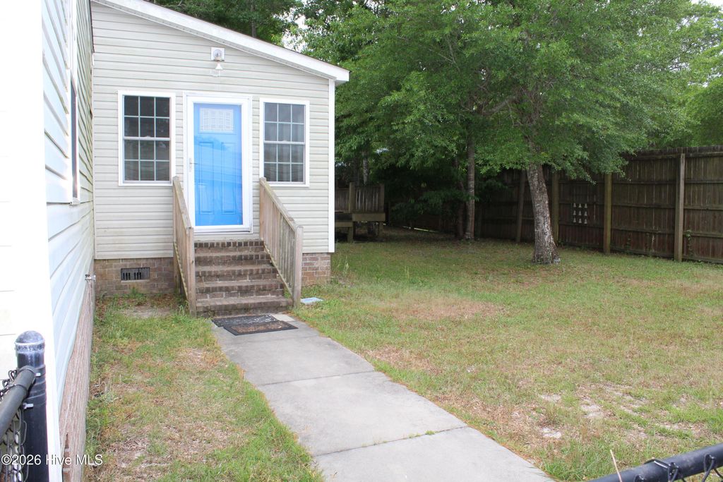 Photo of 2287 Bayshore Drive SW, Supply, NC 28462 (MLS # 100570403)