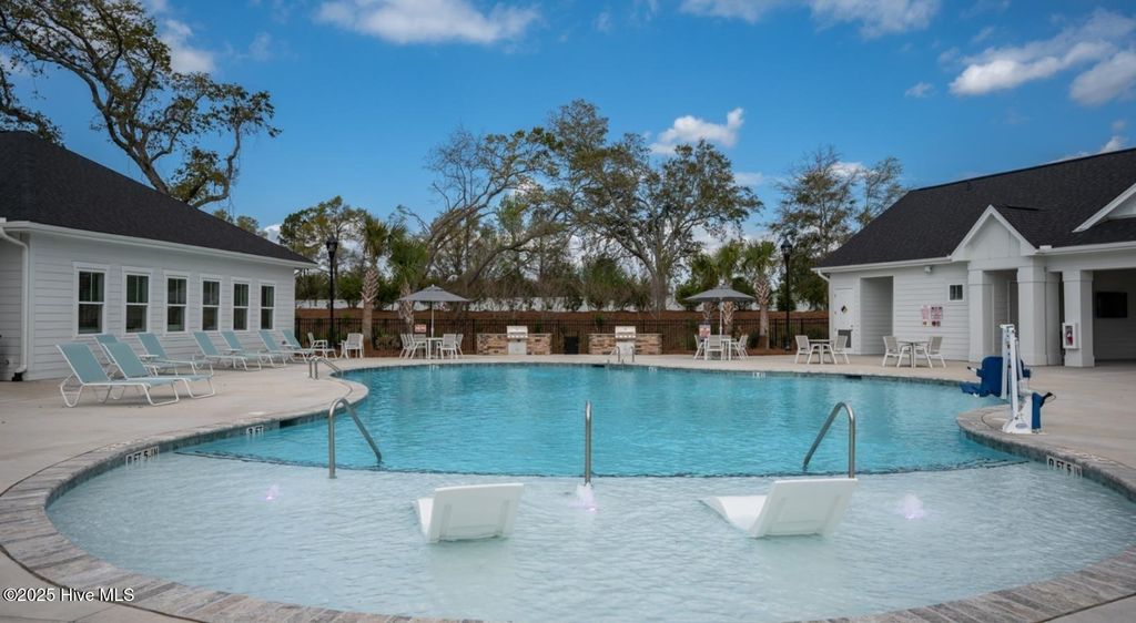 Photo of 115 Beaumont Oaks Drive #B1, Wilmington, NC 28411 (MLS # 100551835)