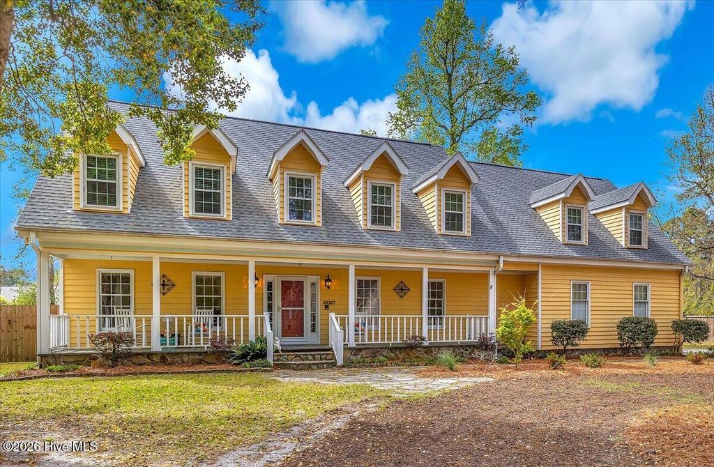 Photo of 10307 Westbank Court SE, Leland, NC 28451 (MLS # 100565591)