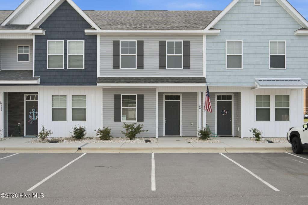 Photo of 202 Sandy Cove Lane, Sneads Ferry, NC 28460 (MLS # 100596160)