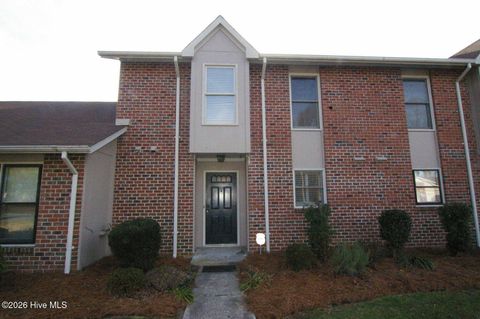 Townhouse For Rent - 1968 Quail Ridge Road #C<br/> Pitt County, Greenville, NC 27858