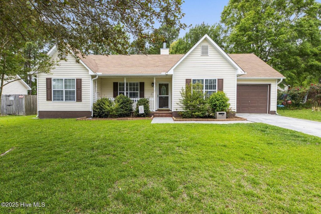 Photo of 502 Jasmine Lane, Jacksonville, NC 28546 (MLS # 100546075)