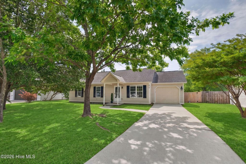 Photo of 2410 Oban Court, Wilmington, NC 28411 (MLS # 100572190)
