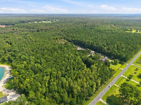 Tiny photo for 2 Haws Run Road, Maple Hill, NC 28454 (MLS # 100598613)