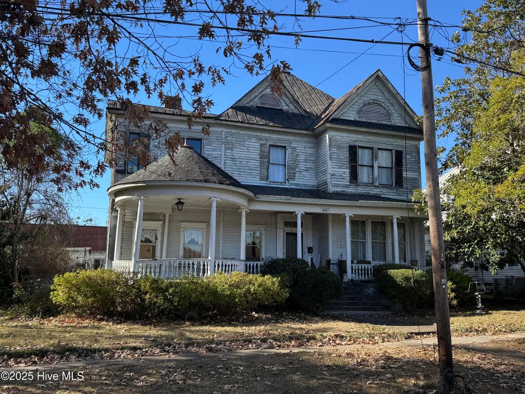 Photo of 816 Saint Andrew Street, Tarboro, NC 27886 (MLS # 100544052)