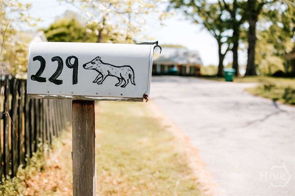 Photo of 229 E Spring Street, Crawford, GA 30630 (MLS # CL352866)