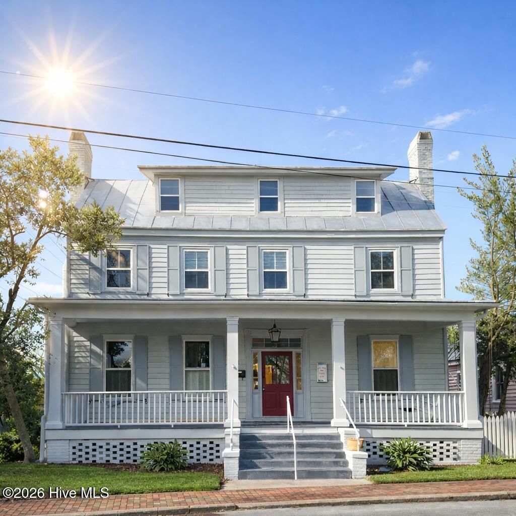 Photo of 501 New Street, New Bern, NC 28560 (MLS # 100552031)