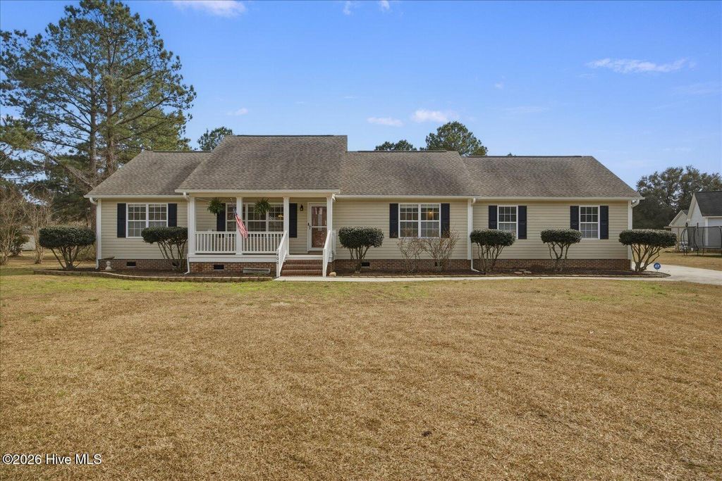 Photo of 406 Knollwood Drive, Hampstead, NC 28443 (MLS # 100557907)