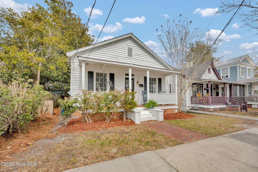 Photo of 707 Grace Street, Wilmington, NC 28401 (MLS # 100556778)