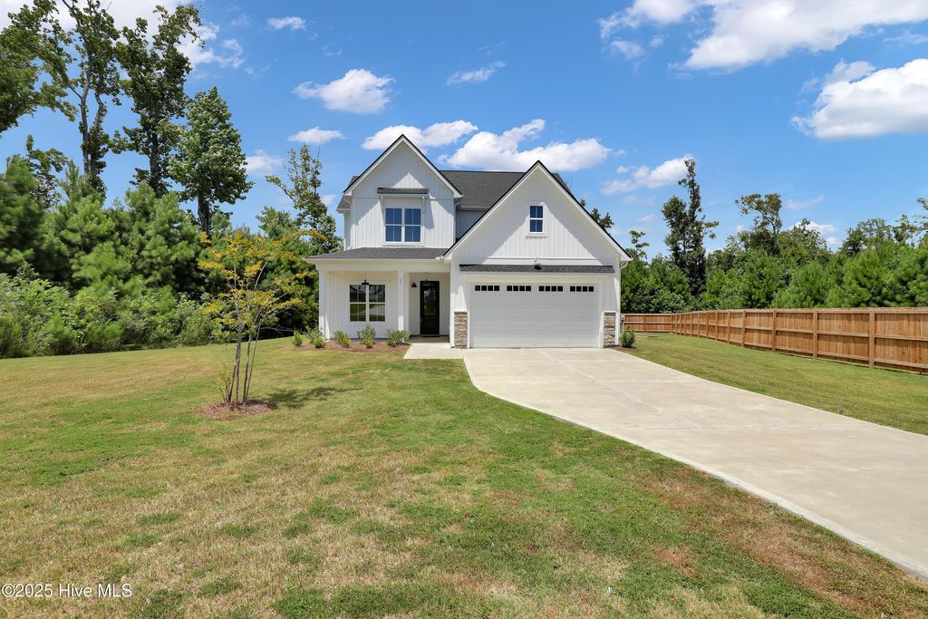 Photo of 61 Tanglewood Court, Hampstead, NC 28443 (MLS # 100525634)