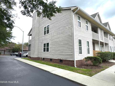 Photo of 1811 Savannah Court, Wilmington, NC 28403 (MLS # 100593662)