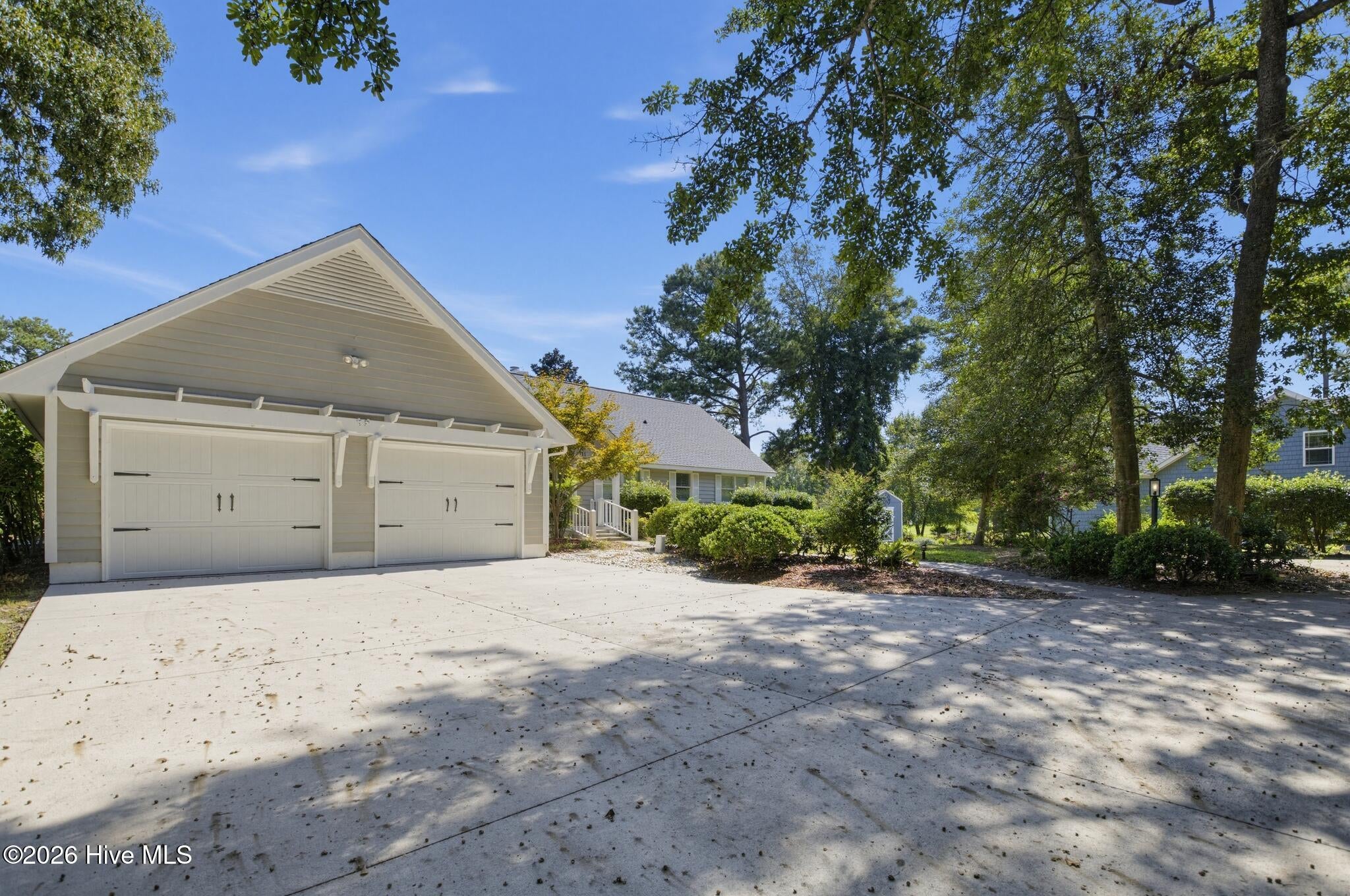 711 N Green Tee Road