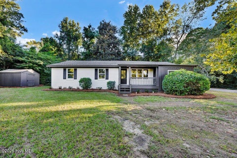 Homes For Sale - 2128 Yaupon Drive<br/> New Hanover County, Wilmington, NC 28401