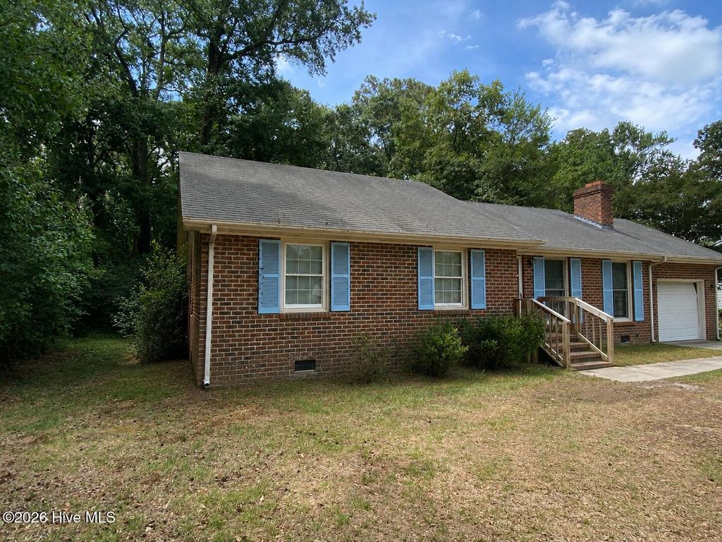 Photo of 2455 Irvin Drive, Kinston, NC 28504 (MLS # 100582726)