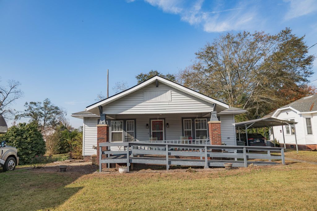 Photo of 727 Harvey Street, Millen, GA 30442 (MLS # 550274)