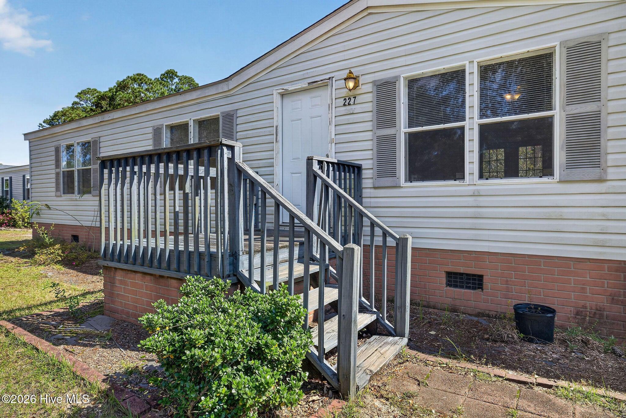 227 Hearthside Drive