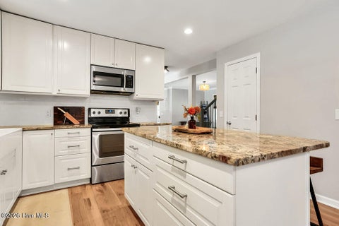 Tiny photo for 32 Yaupon Way, Oak Island, NC 28465 (MLS # 100610453)