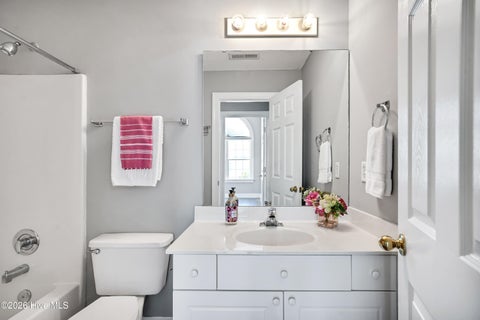 Tiny photo for 1608 Willoughby Park Court #Unit 8, Wilmington, NC 28412 (MLS # 100596043)