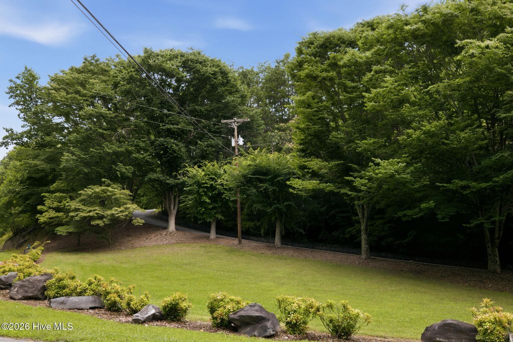 Photo of 340 Fain Peak, Murphy, NC 28906 (MLS # 100584983)
