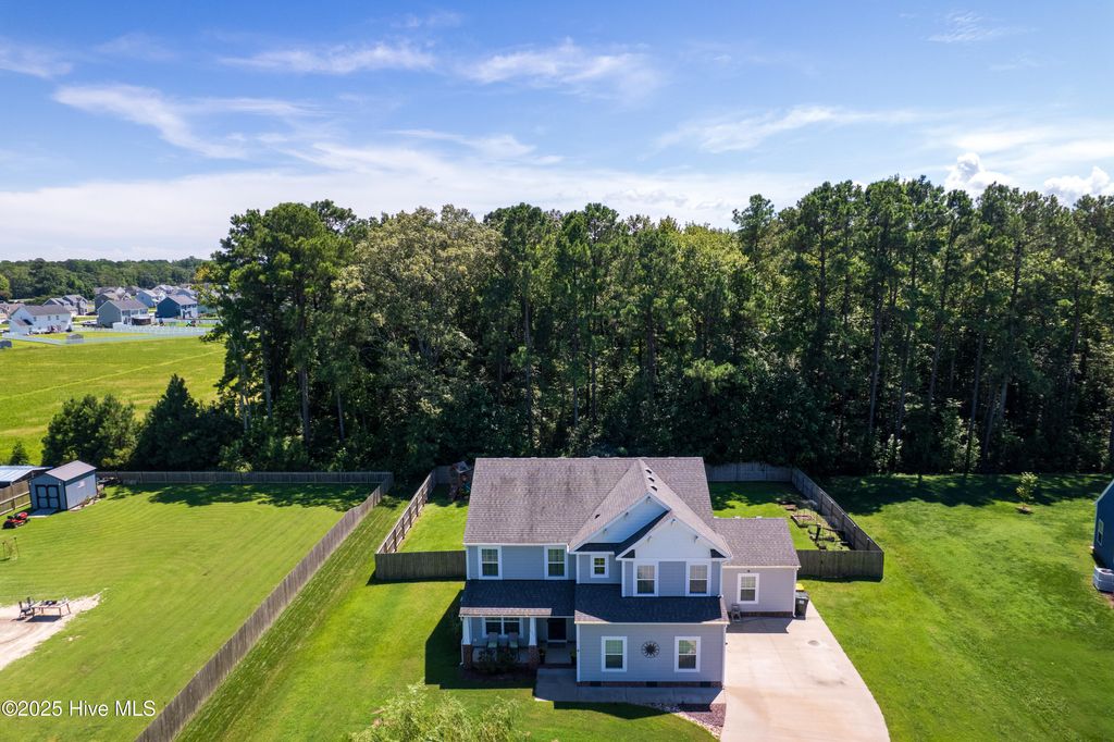 Photo of 111 Rosedale Court, Moyock, NC 27958 (MLS # 100527409)