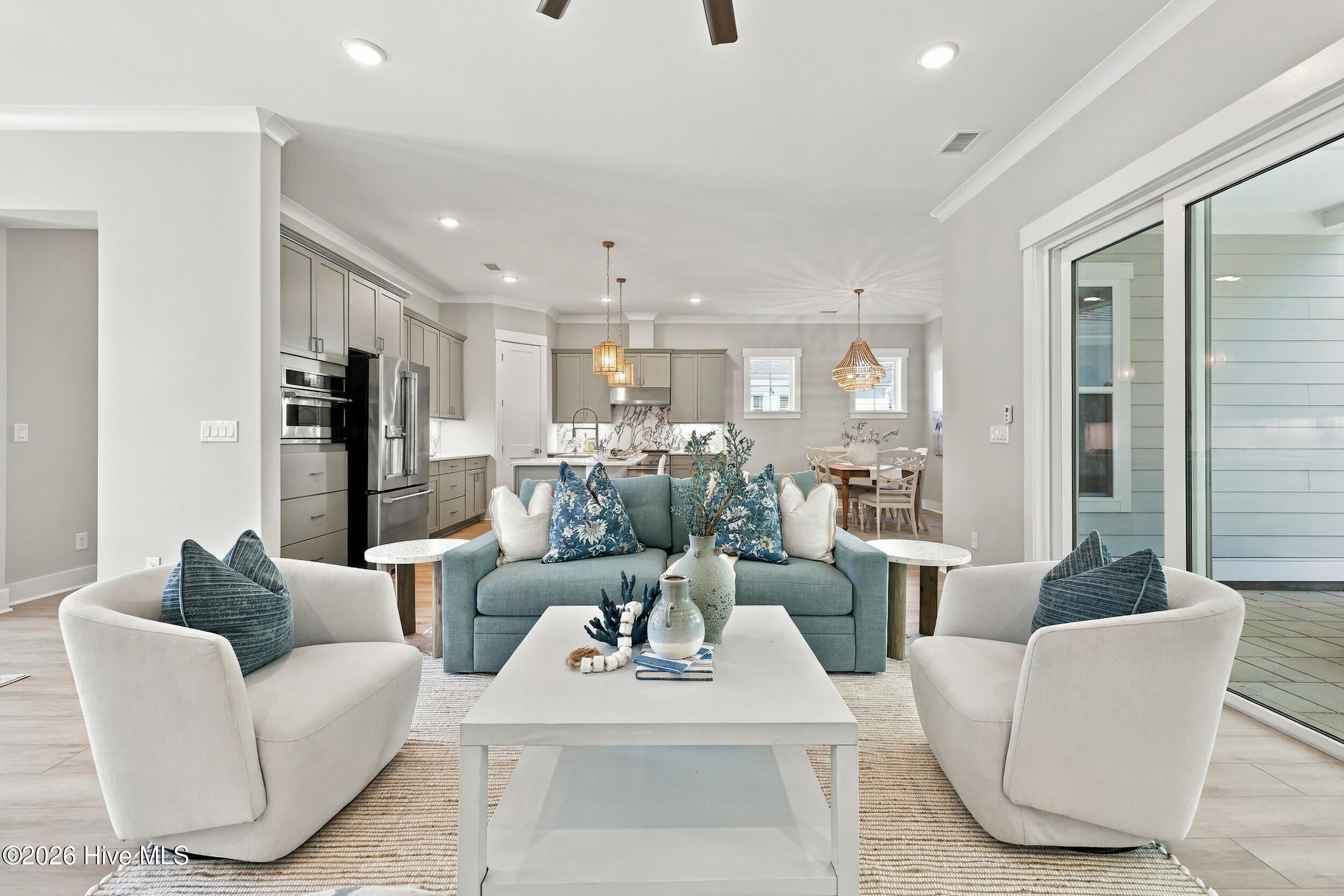 2096 Manor Parc Drive