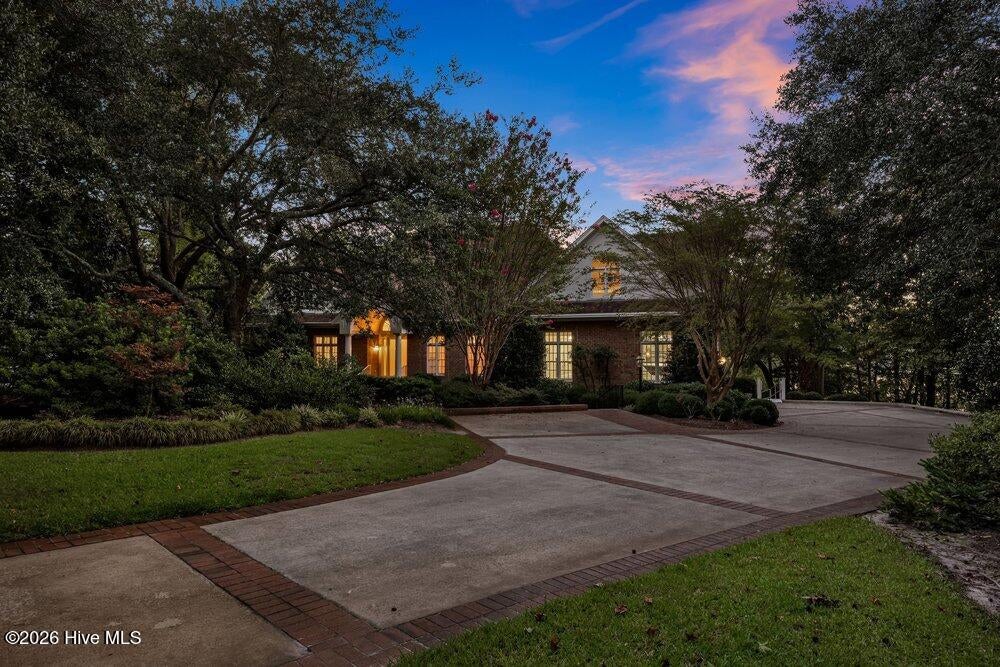 Photo of 7115 E Creeks Edge Drive, Wilmington, NC 28409 (MLS # 100601980)