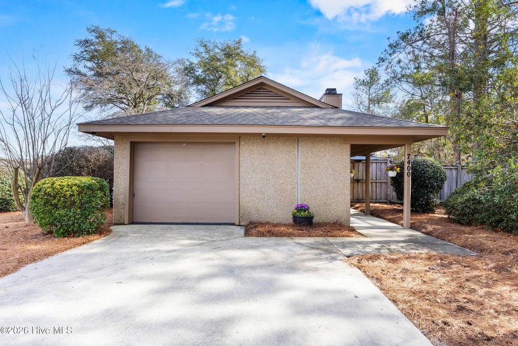 Photo of 7400 Ridgeview Place, Wilmington, NC 28411 (MLS # 100558579)