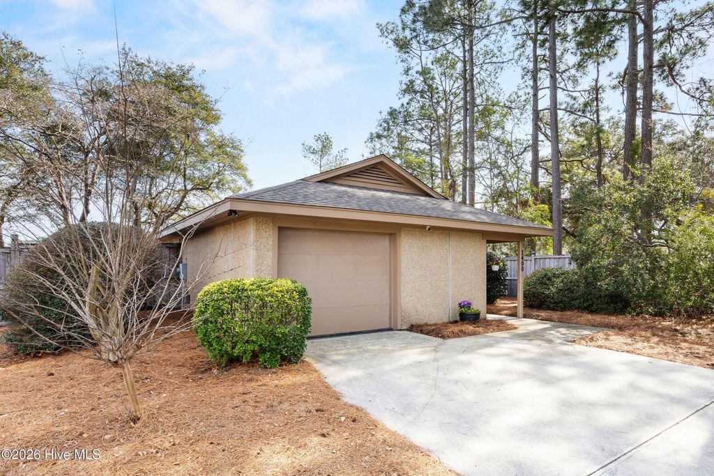 Photo of 7400 Ridgeview Place, Wilmington, NC 28411 (MLS # 100558579)