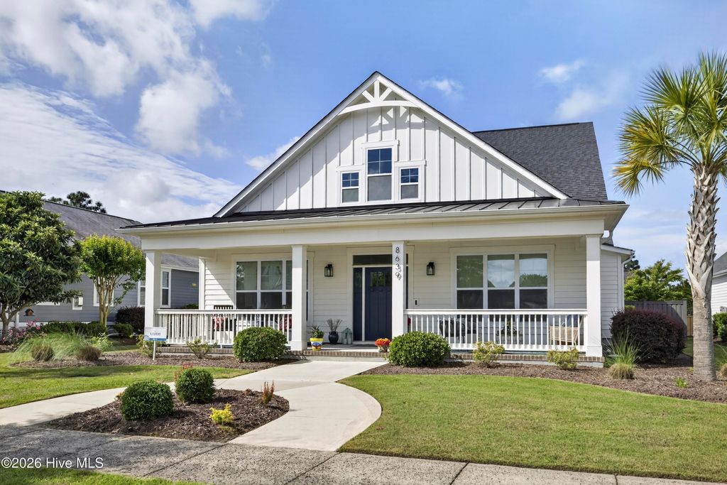 Photo of 8639 Goldenglow Way NE, Leland, NC 28451 (MLS # 100572212)