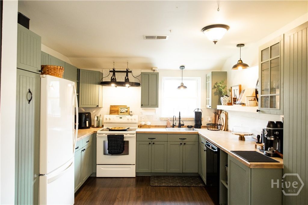 Photo of 5720 N 21 Highway, Springfield, GA 31329 (MLS # SA350842)