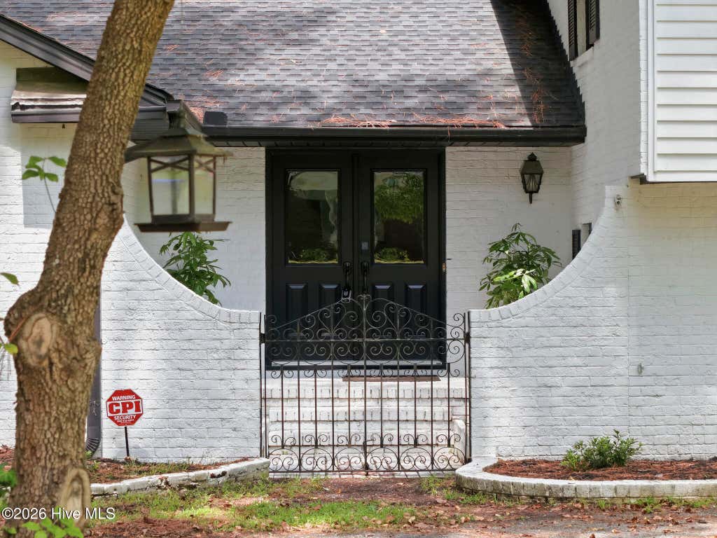 Photo of 116 Oxford Road, Greenville, NC 27858 (MLS # 100594225)
