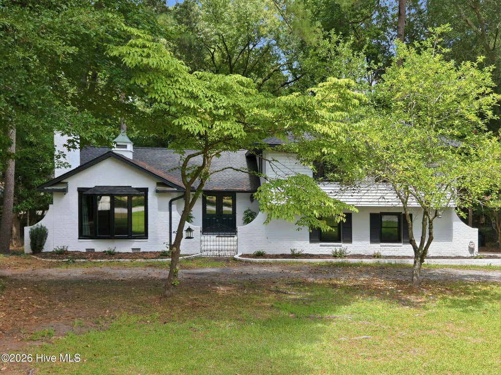 Photo of 116 Oxford Road, Greenville, NC 27858 (MLS # 100594225)