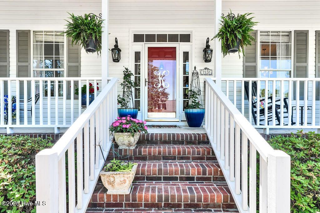 Photo of 7120 Lipscomb Drive, Wilmington, NC 28412 (MLS # 100576120)