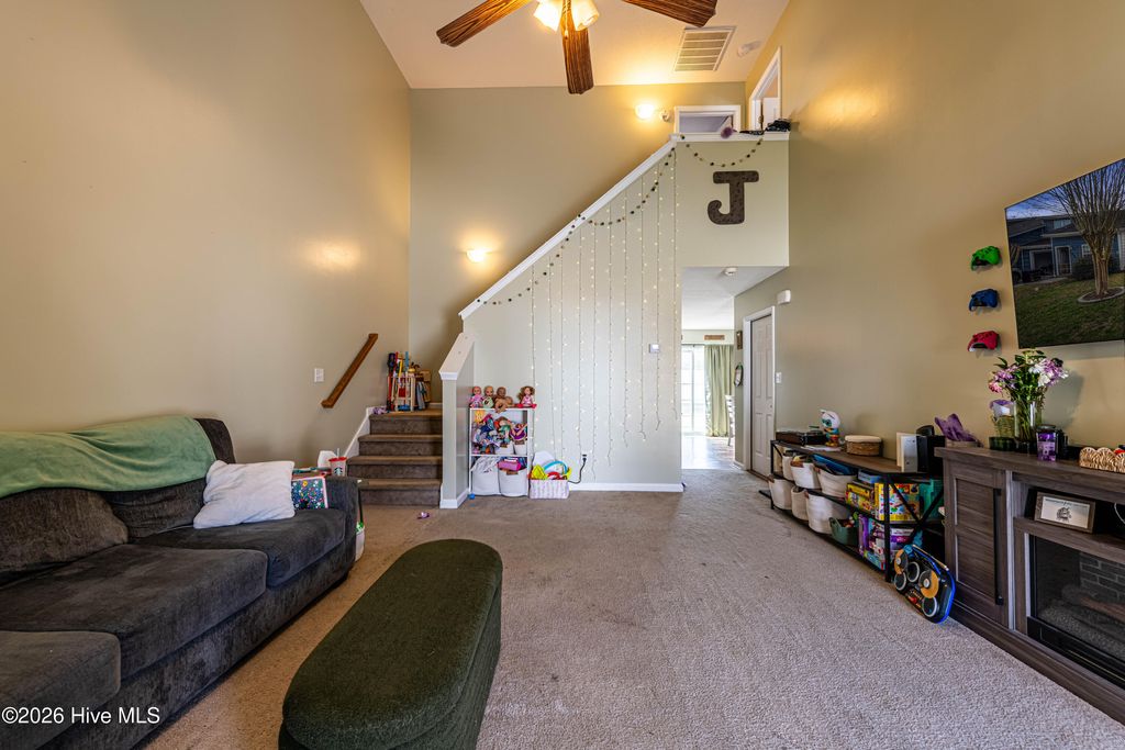 Photo of 161 Kelly Circle, Hubert, NC 28539 (MLS # 100558731)